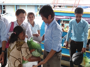BMB TRIP TO TONLE SAP LAKE FOR CHARITY 4