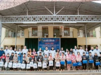 BMB Steel accompanies "Early Tet for You" – sowing love, nurturing the future