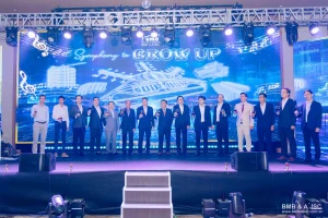 2025年年终晚会 | 成熟交响曲