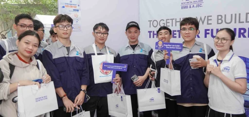 Job fair 2025 at Ho Chi Minh City University of Technology and Education (HCMUTE)