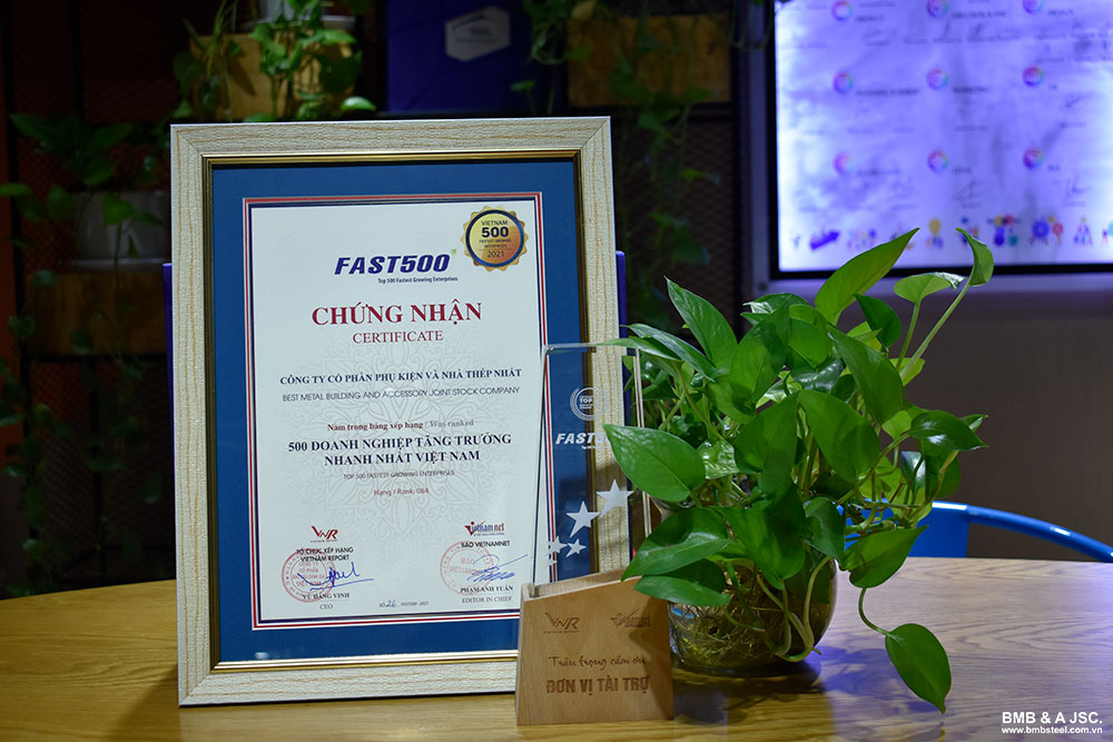 BMB Steel - Crystal Achievement Award and Certificate at FAST500