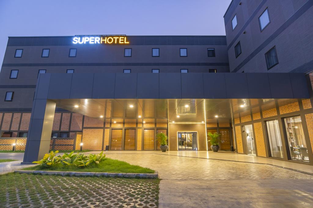 Super Hotel pre-engineered steel building