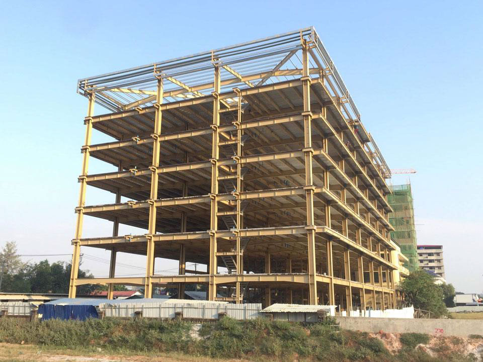 Frame system of high-rise pre-engineered steel buildings