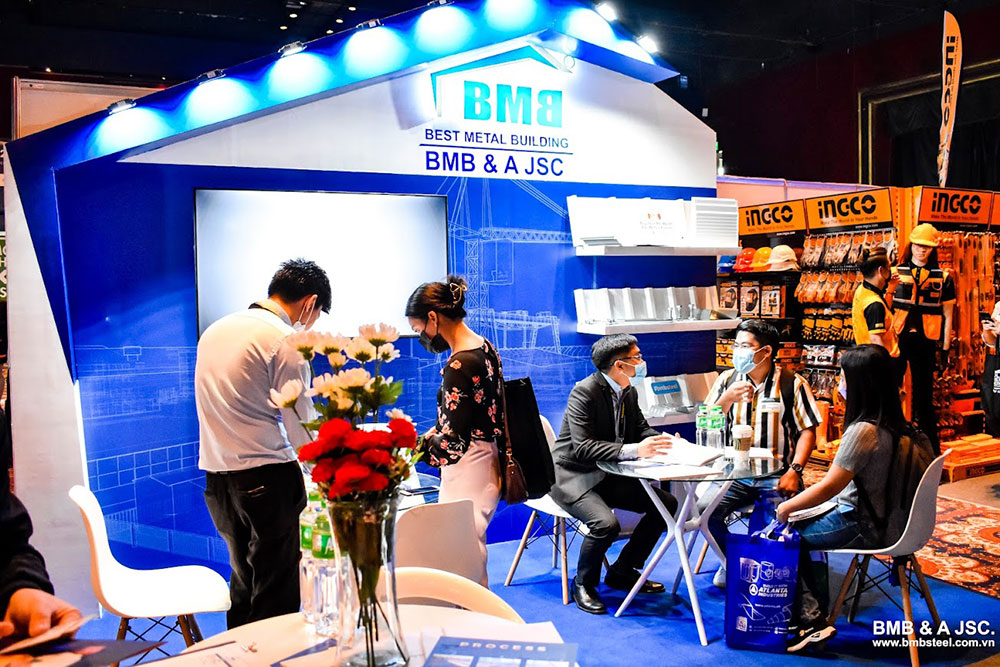 BMB Steel section with impressive decoration, attracting many customers