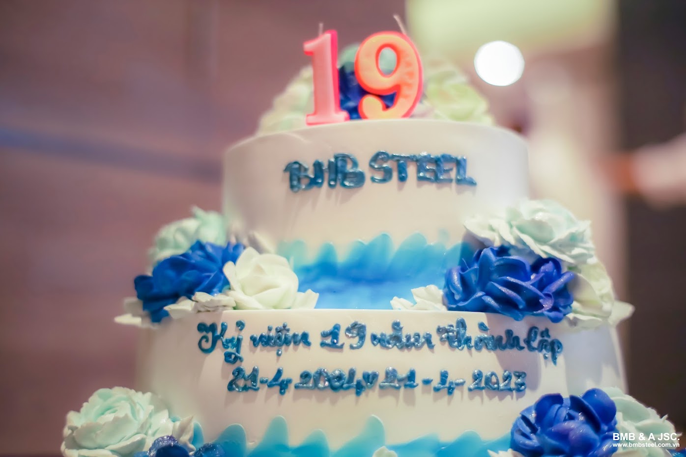 Chúc mừng sinh nhật lần thứ 19 của BMB Steel