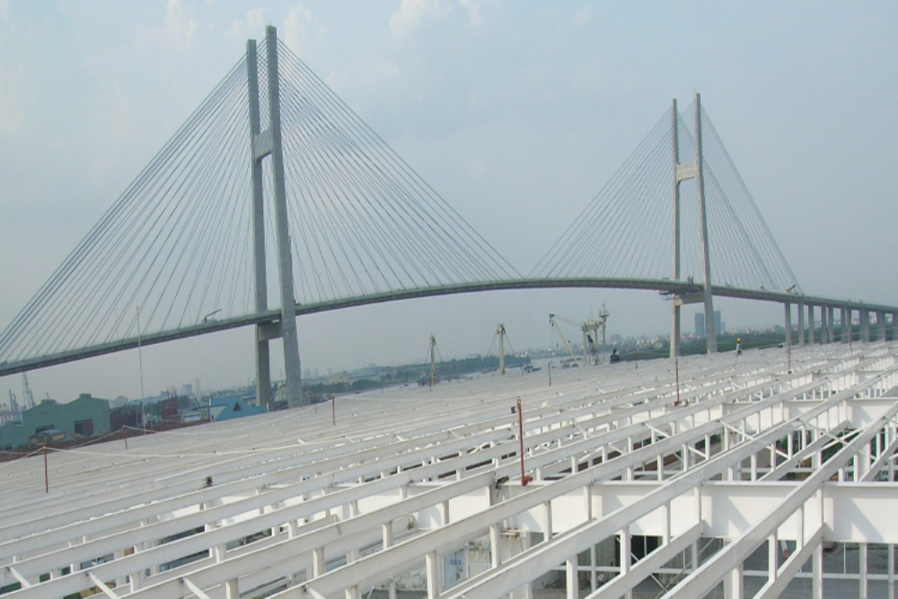 Bridge with steel structure