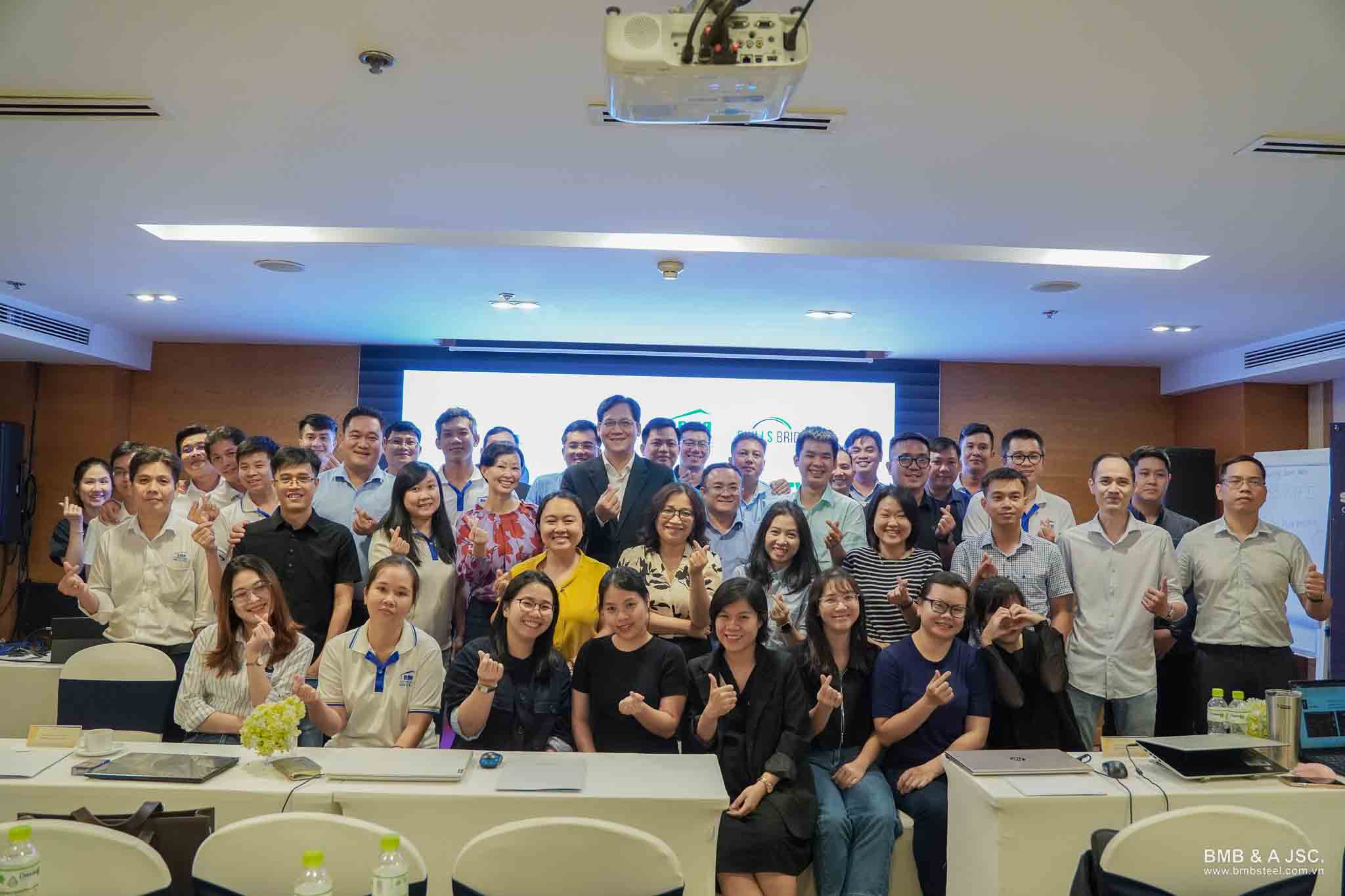 BMB Steel organized AI training for the Management team