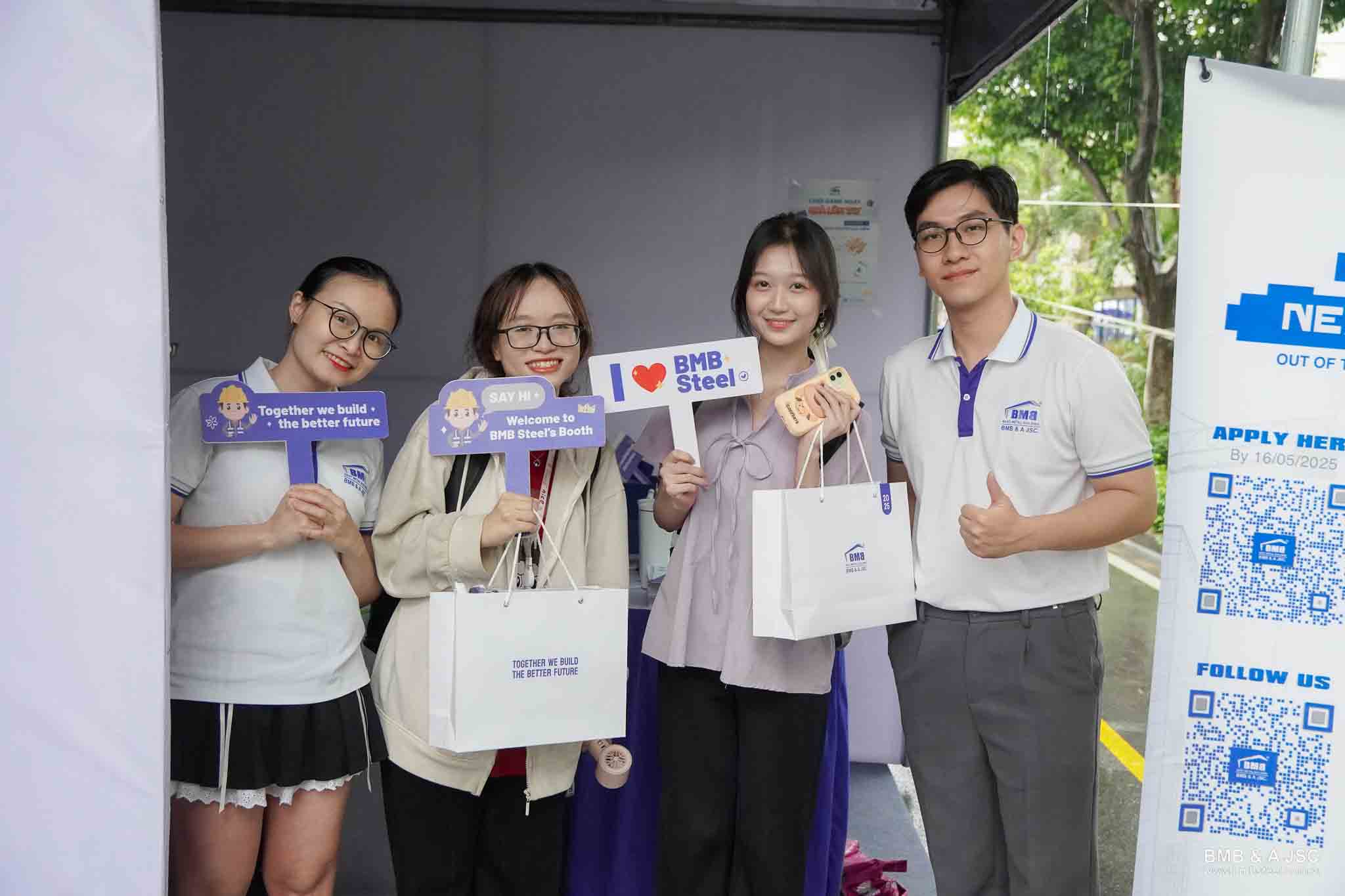 Ngày hội việc làm 2025 tại trường Đại Học Sư Phạm Kỹ Thuật TP.HCM