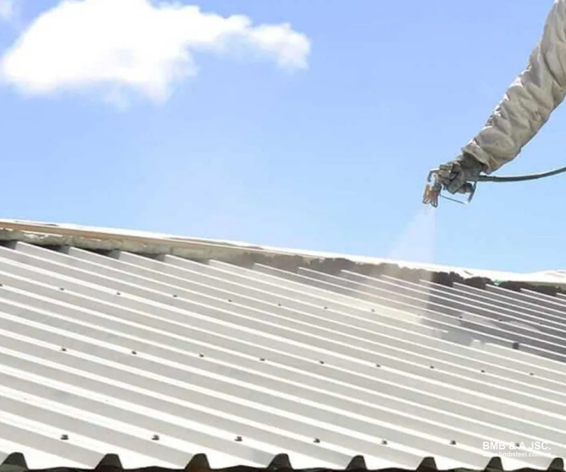 Sơn chống thấm và chống nóng tạo lớp bảo vệ hiệu quả