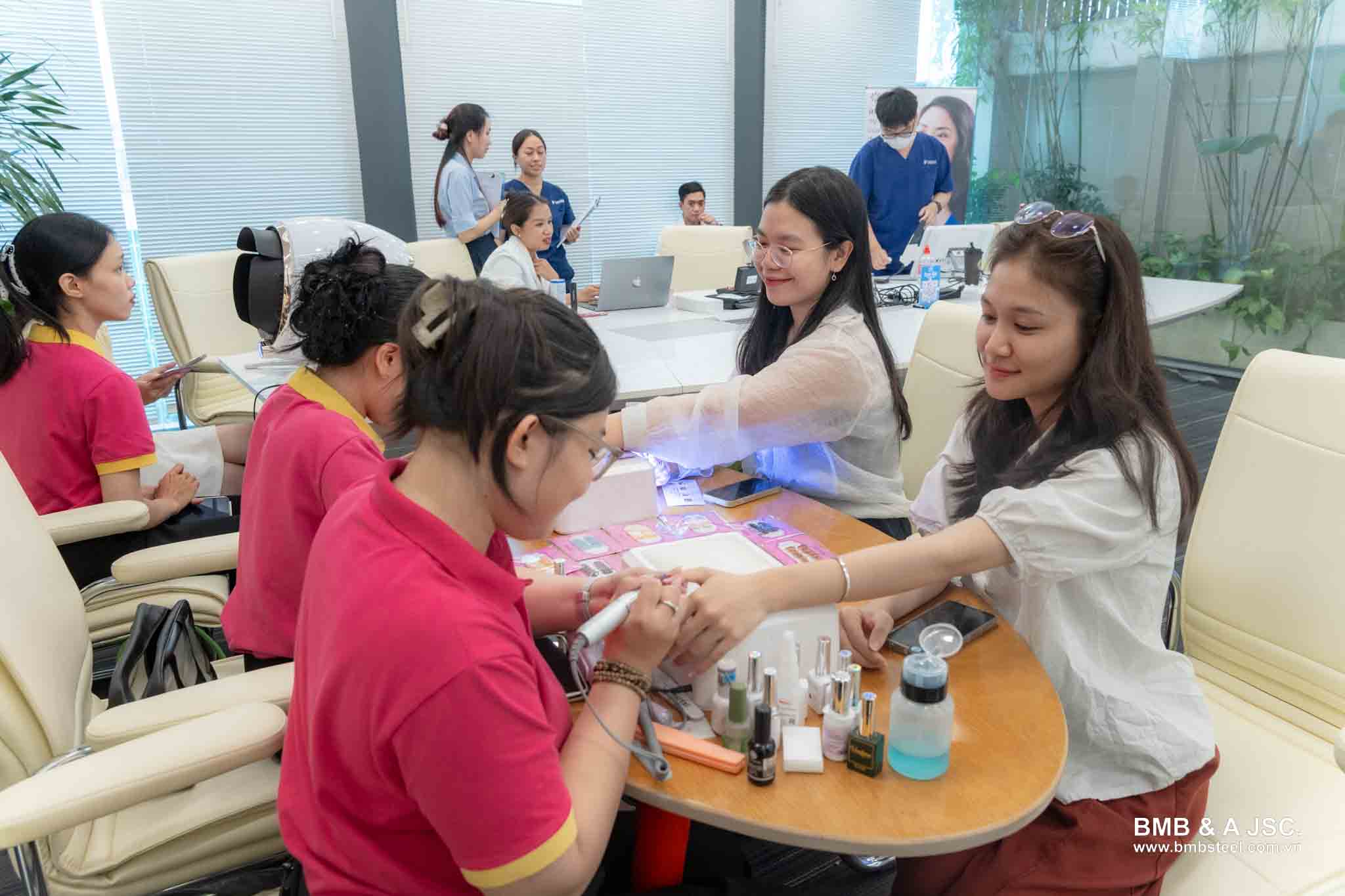 BMB Steel shines on October 20 – honoring the beauty of Vietnamese women