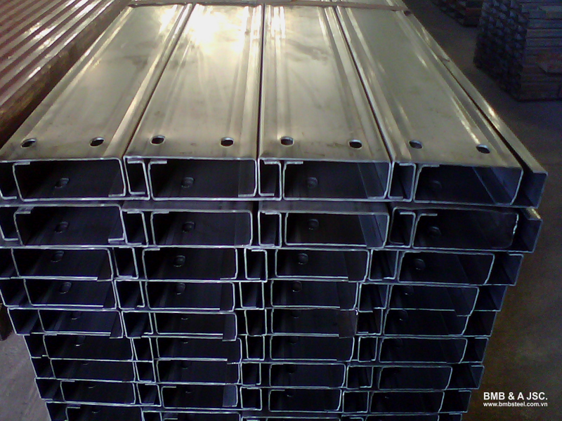 Black C channel steel has a natural black or dark blue color