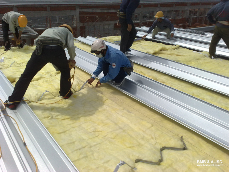 Bông thủy tinh giúp giảm truyền nhiệt và tiếng ồn