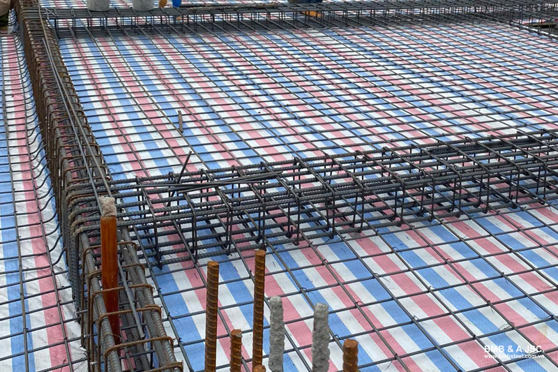 Principles of single-layer slab reinforcement arrangement