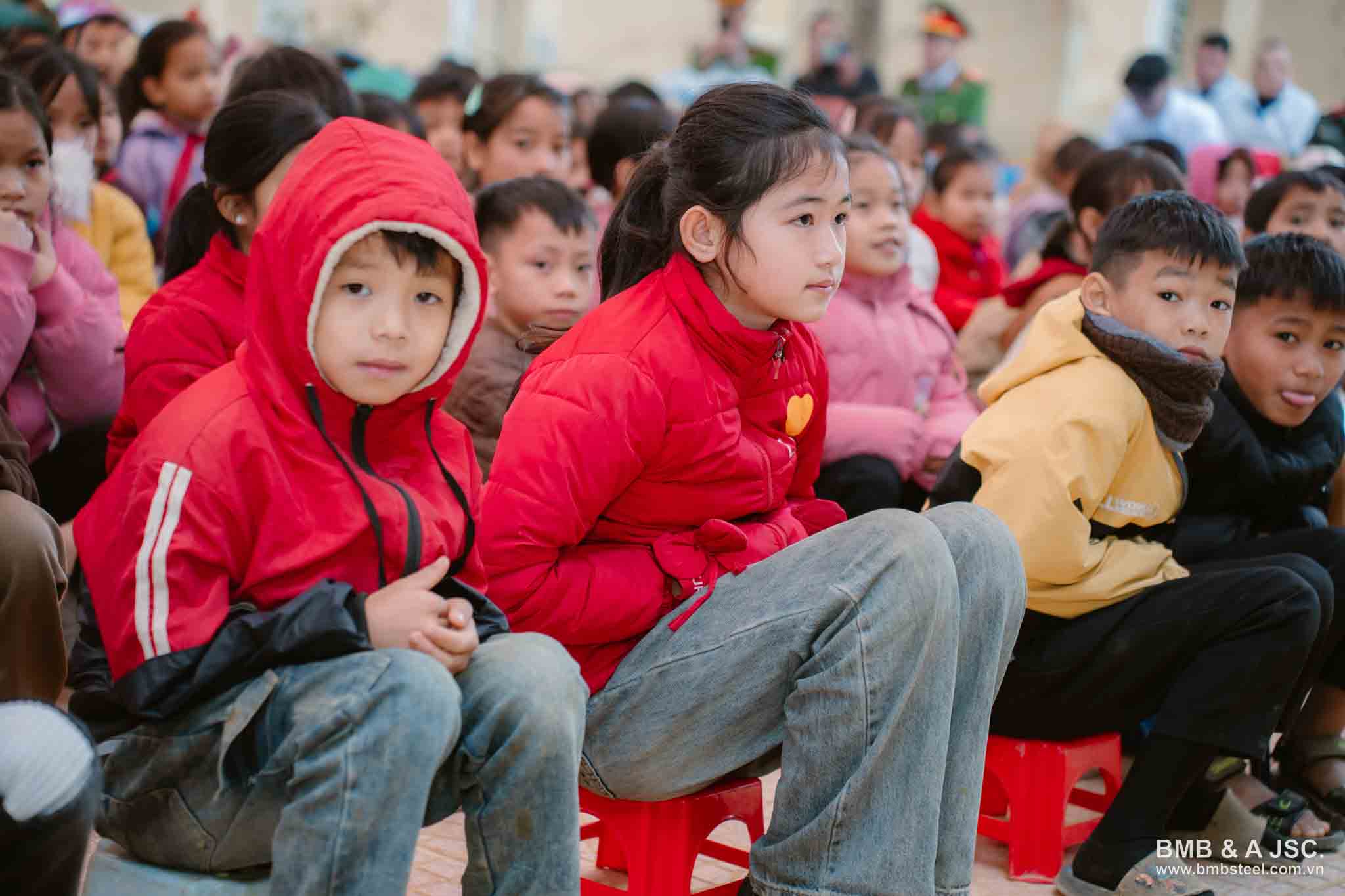 BMB Steel đồng hành cùng “tết sớm cho em” – gieo yêu thương, ươm mầm tương lai