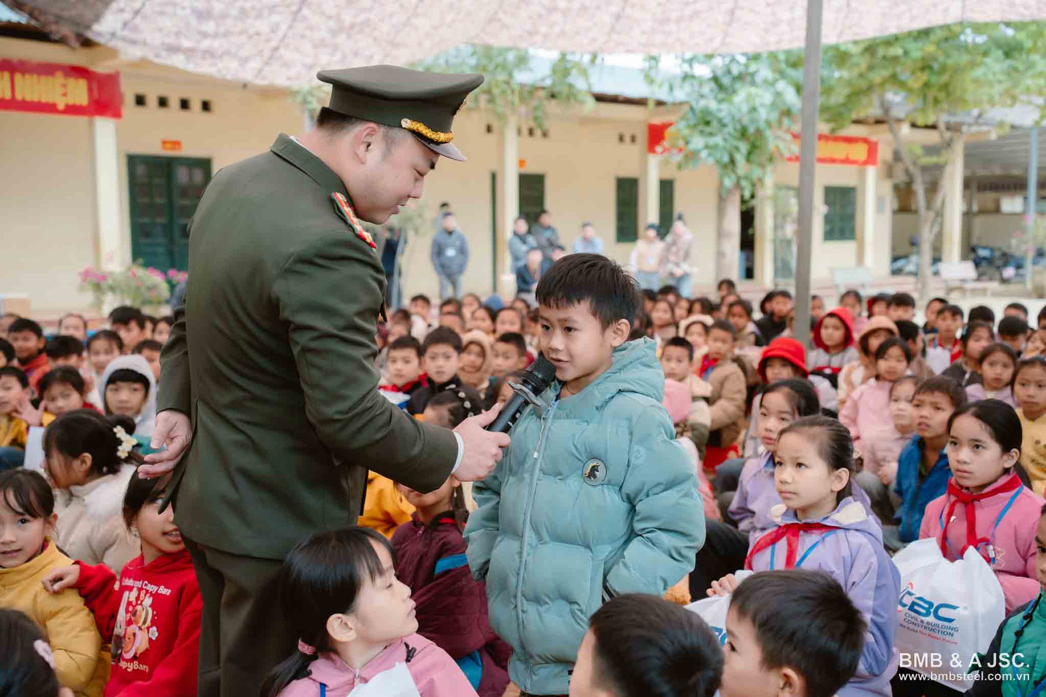 BMB Steel đồng hành cùng “tết sớm cho em” – gieo yêu thương, ươm mầm tương lai