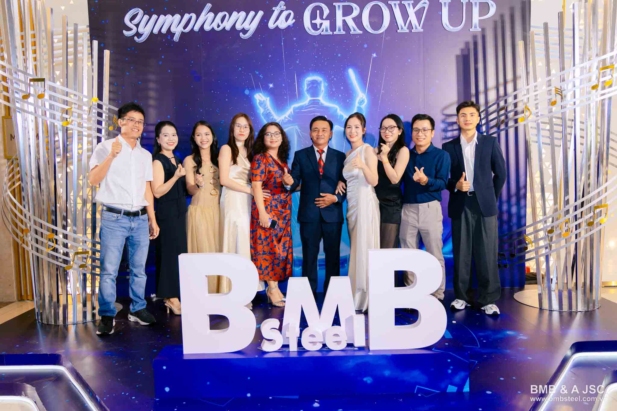 Year End Party 2025 | Bản giao hưởng trưởng thành 