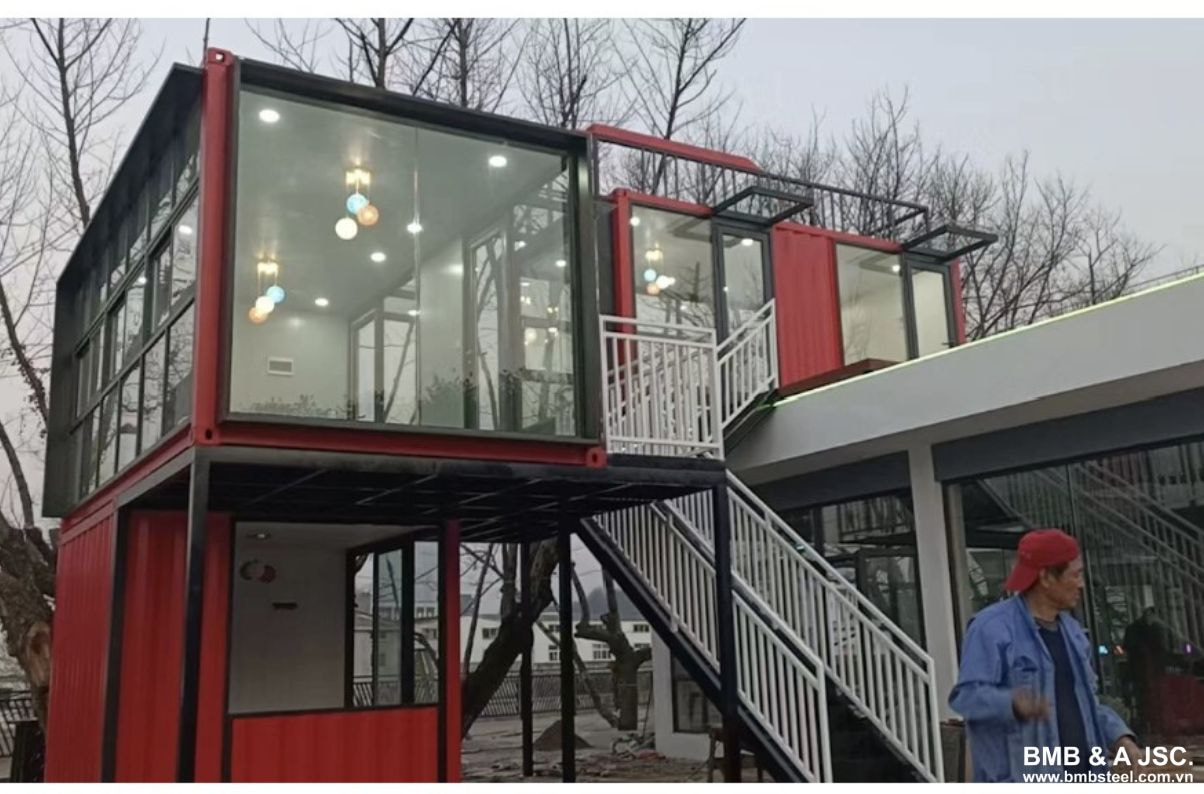 Ứng dụng nhà thép tiền chế trong xây dựng quán cafe kinh doanh