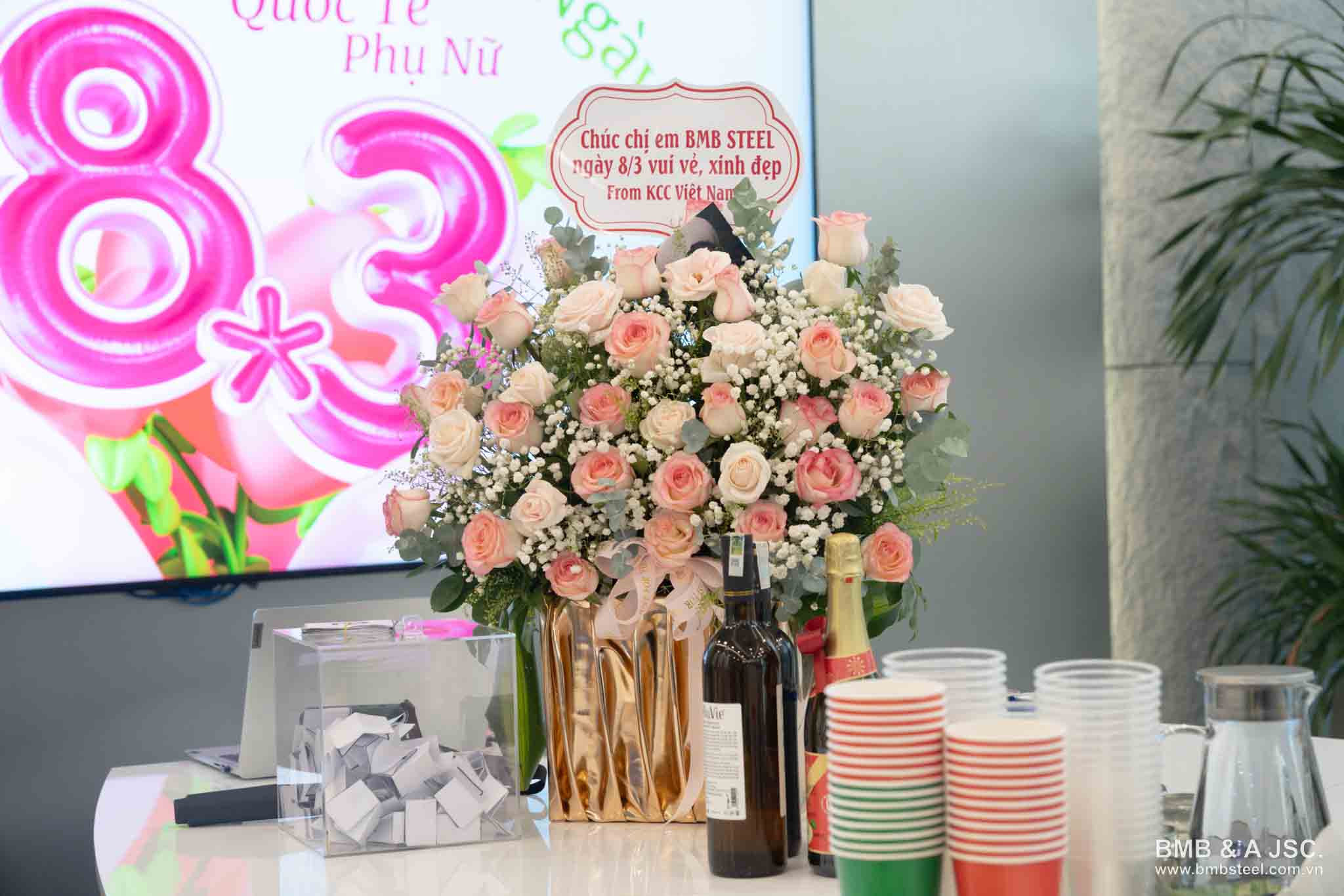 Rạng rỡ sắc hoa – Lan tỏa niềm vui 8/3