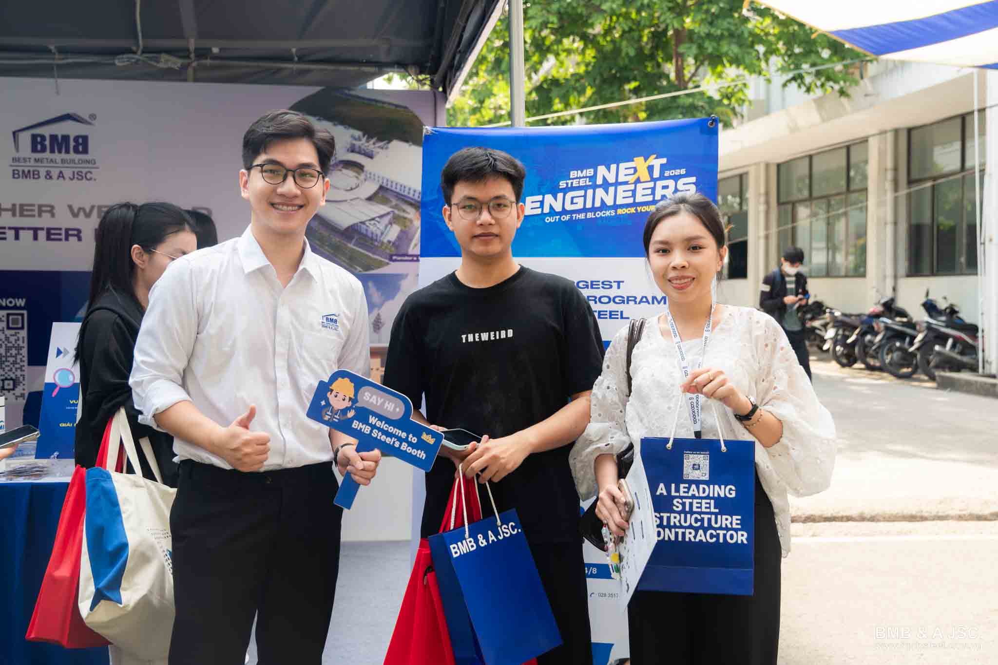 BMB Steel kết nối sinh viên tại trường đại học công nghệ kỹ thuật