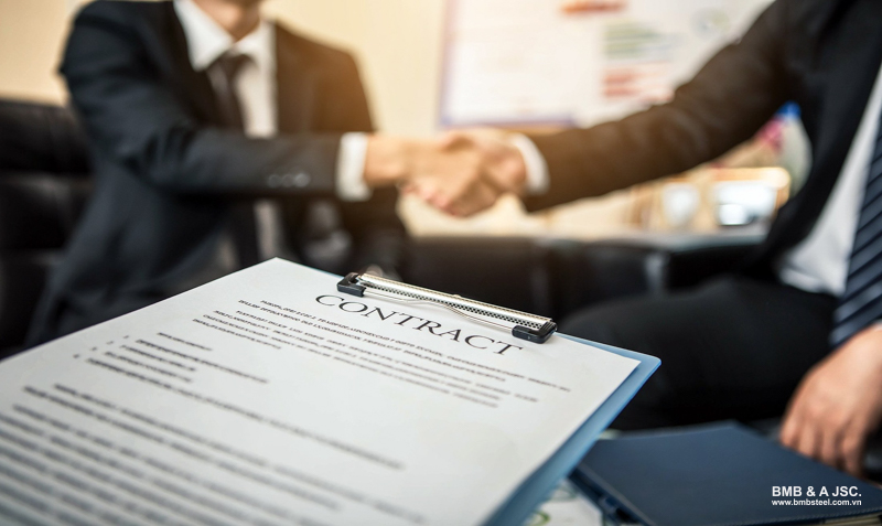 Two widely adopted contracting approaches