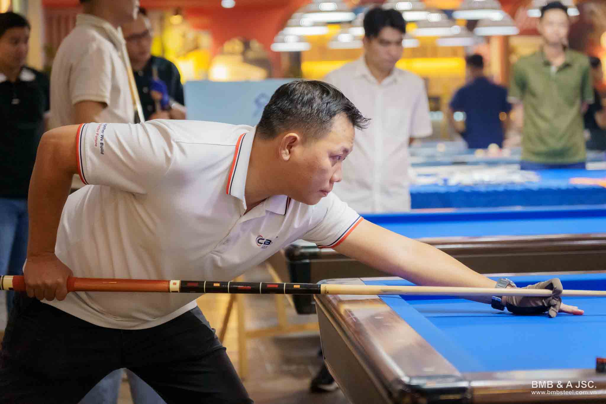 Sôi nổi giải Bida Carom 3 băng