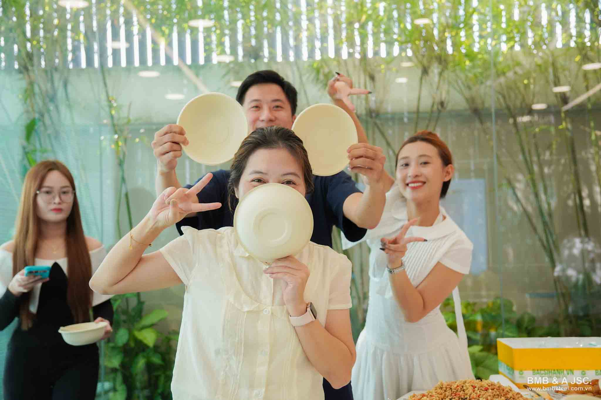 Hội nữ thần BMB rạng rỡ trong ngày 20/10 với cuộc hẹn đậm chất Hy Lạp